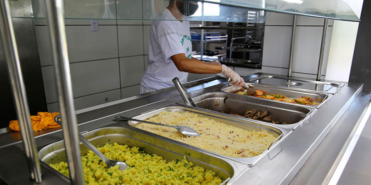 Preço da refeição do RU é reajustado; Valor do prato para os estudantes seguirá o mesmo